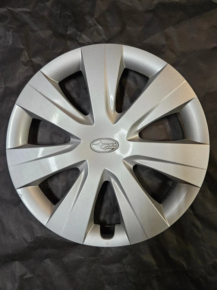 Колпак колеса для Subaru Impreza 2012 2013 2014 2015 2016 годов выпуска от оригинального производителя 15 дюймов - Изображение 1 из 1