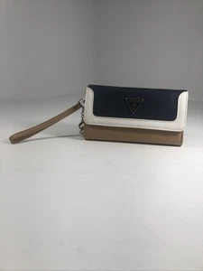 Guess Women’s Multicolored Wallet - Picture 1 of 5