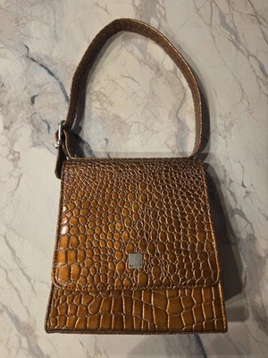 Cartera Esprit Imitación Estampado Crocadile Marrón Pequeña Manga Única Foto 1 de 4