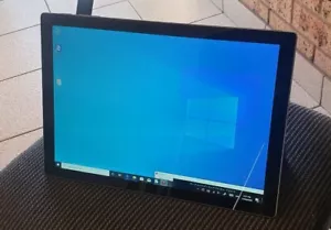 Microsoft Surface Pro 4 tablet - i5 6th Gen- 128GB SSD - 4GB Ram Windows pro 10 - Picture 1 of 5