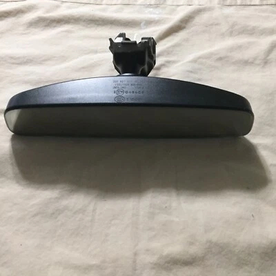 Vw Oem Rear Veiw Mirror Assembly 3G0857511AC9B9 - Image 1 of 4