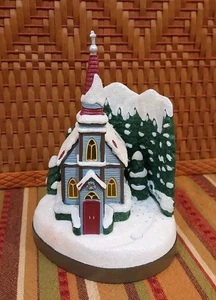 Santa's Best  Christmas Village Musical Lighted Cathedral Church Silent Night - Picture 1 of 15