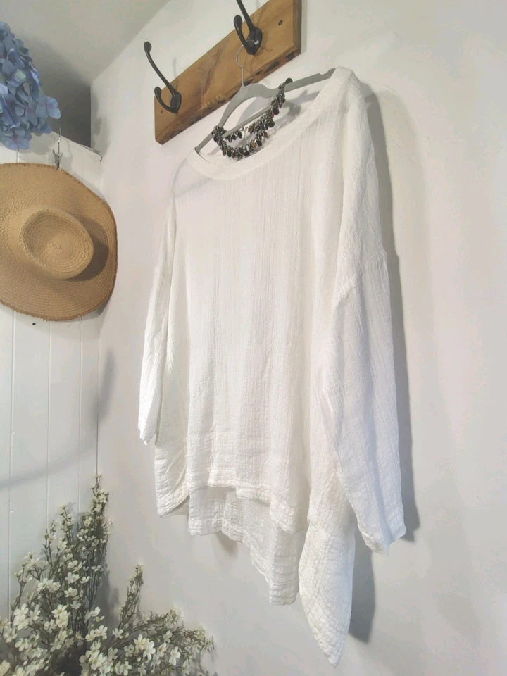 Sahara White Waffle Cotton Top Size XL With 62" Chest - Image 1 of 4