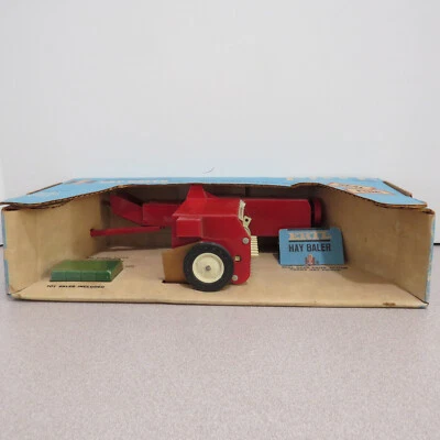 Ertl IH Pressa per fieno scatola blu made USA 1968 1/16 IH-447-6941-B - Immagine 1 di 4