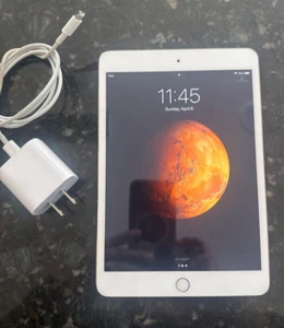 Apple iPad mini 3 A1599 16 GB -Wi-Fi - 7.9 in - Gold - WORKS GREAT -VERY GOOD - Picture 1 of 7
