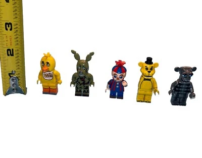 Lot Of 5 FNAF Five Night at Freddy’s Stringtrap Chica Endoskeleton Mini Figures - Image 1 of 4