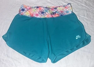NWT Girls NIKE SB Silky Stretchy Teal Active Shorts -Thick Waistband-size L (12) - Picture 1 of 6