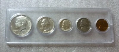 1964 D UNITED STATES - MINT BU SET (5) w/ 3 SILVER - DENVER MINT -WHITMAN HOLDER - Image 1 of 4