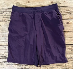 Lululemon Men’s Size M Black Cherry T.H.E. Short 9" Liner - EUC - Picture 1 of 9
