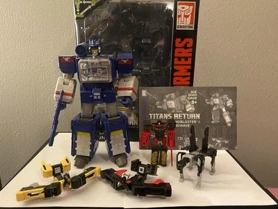 Transformers Titan Returns Soundwave Complete Rumble Ravage Buzzsaw Laserbeak - Image 1 of 4