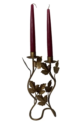 Un Candelabro Doble Regalo Teleflora 10-1/3" Alto con Hojas Dorado Marrón Moteado Foto 1 de 4