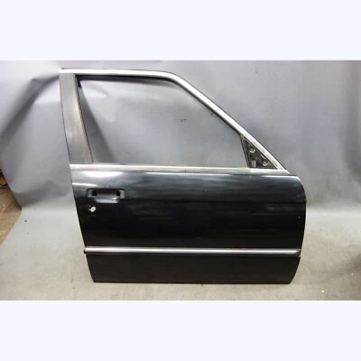Carcasa de puerta de pasajero delantero derecho BMW E30 serie 3 sedán 85-91 dañada negra azabache Foto 1 de 4