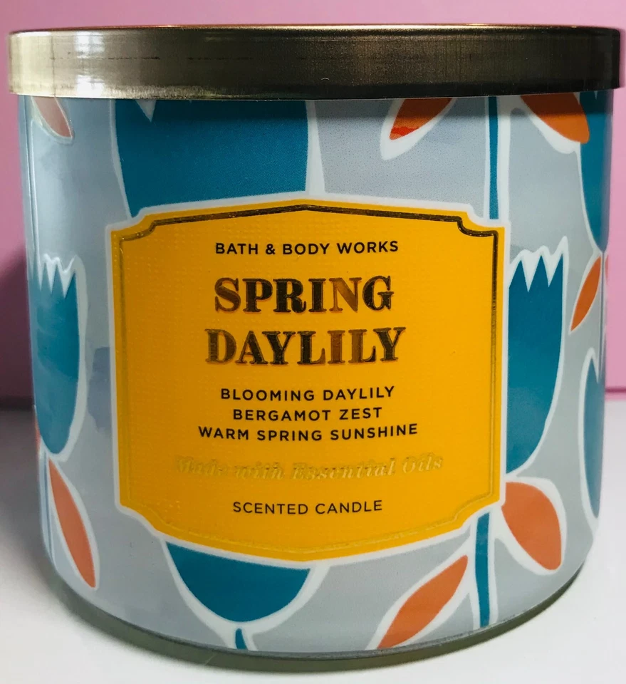 *NEW* SPRING DAYLILY ~ 3-Wick Candle ~ Bath & Body Works ~ SHIPS FREE! - Image 1 of 1