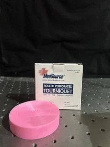 "Torniquete perforado enrollado MedSource rosa, pediátrico, 0,75""x12""" - Imagen 1 de 1