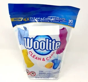 Paquetes de detergente para ropa Woolite Clean and Care Pacs 30 quilates estándar y arandelas HE - Imagen 1 de 1