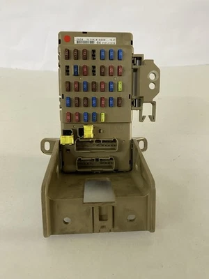 2014-2016 Subaru Impreza Fuse Box Relay Junction Box OEM 82201FJ210 - Image 1 of 4