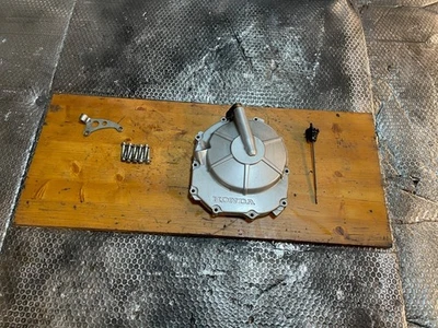 Honda CBR 600 PC31 coperchio frizione motore asta olio (2) - Immagine 1 di 4