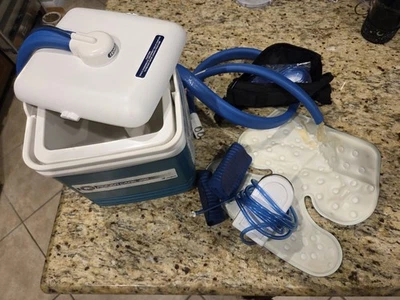 Breg Polar Care 300 Kit Cooler + Wraps and Power Supply - Image 1 of 2
