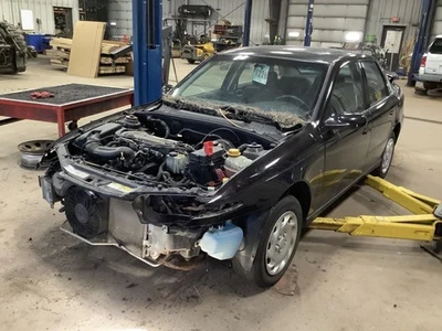 Passenger Corner/Park Light Side Marker Fits 00-02 SATURN L SERIES 335562 - Image 1 of 4