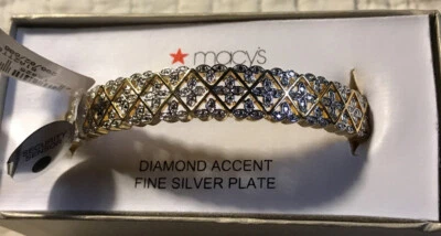 Brazalete con placa de plata fina con acento de diamantes nuevo comprado en Macy’s Foto 1 de 4