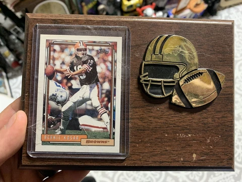 vintage cleveland browns bernie kosar nfl football plaque🔥🔥🔥 Cover