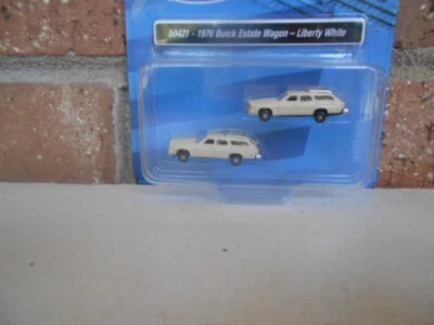 Classic Metale Works N Scale1976 Buick Estate Wagon Liberty White #50421  - Image 1 of 4
