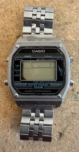 Orologio Vintage Casio Casio Marlin w250 *SOLO PARTI DANNI ALLO SCHERMO* - Foto 1 di 5