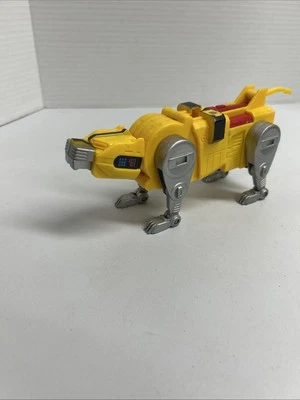 VOLTRON DEFENDER of the UNIVERSE 84, 98 WEP FIGURE YELLOW LION     2 - Image 1 of 4