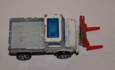 Majorette Unimog With Fork Lift 1/82 Scale Play Worn Condition  - Image 1 of 4