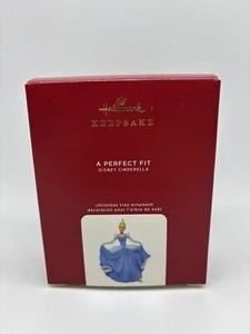 2020 Hallmark Keepsake Ornament Disney Cinderella A Perfect Fit ~ NEU - Bild 1 von 5