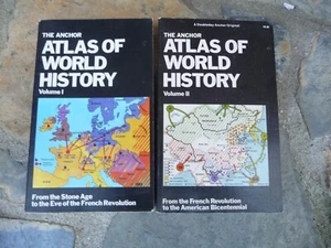 The Anchor Atlas Of World History Volumes I & II 1974 - Picture 1 of 3