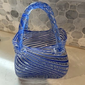 Bolso de mano azul remolino de vidrio artístico florero plato de caramelo. Pesado 9,5x6x5 - Imagen 1 de 2