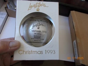 Nuevo en caja Schmid Navidad 1993 8ª Ed. Ornamento Lowell Davis "Esperando al Sr. Lowell" - Imagen 1 de 5