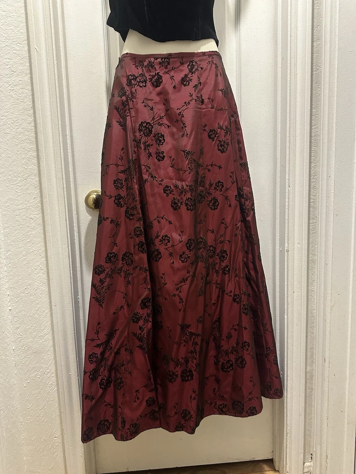 Vtg Jessica McClintock Black Floral On Maroon Acetate Taffeta Formal Maxi Skirt - Image 1 of 4