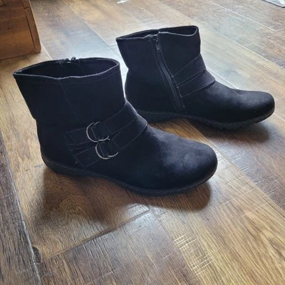 Natural  Soul by Nauralizer Women's Black Ankle Booties Size 8.5 Side Zip Boots - Image 1 of 4