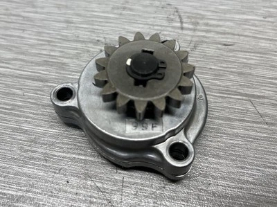 铃木 DR 650S DR 650SE 发动机内置油泵 16400-32E00 1996-2024 — 第 1/4 张图片