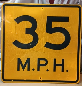 Rentner gelb bernsteinfarben Straßenschild Autobahn Aluminium Metall 35 M.P.H. orange 24" x 24" - Bild 1 von 12