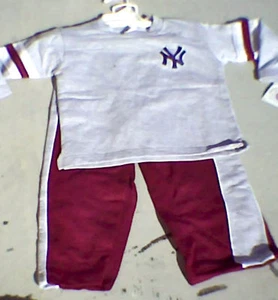 New York YANKEES Youth Kids Shirt Pants Sweatsuit 4 5 NWT - Picture 1 of 1