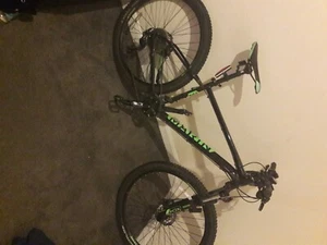 marin mountin bike black/green  - Picture 1 of 6