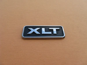 01 02 03 04 05 06 07 FORD ESCAPE XLT REAR EMBLEM LOGO BADGE SIGN SYMBOL A45455 - Picture 1 of 3