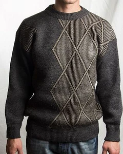 Men’s Crewneck Sweater with Geometric Pattern Soft Dense Olive-Gray Size M - Picture 1 of 4