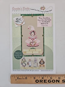 SELTEN Brooke's Bücher MISS QUADLING Munchkin Zauberer von Oz Kreuzstichmuster - Bild 1 von 5
