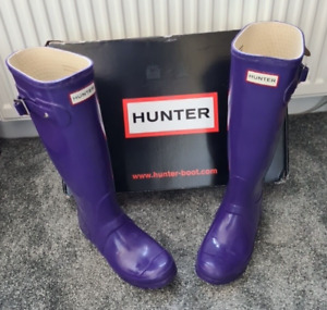 Hunter wellies, size 4 Hi gloss royal purple, tall excellent condition With box.