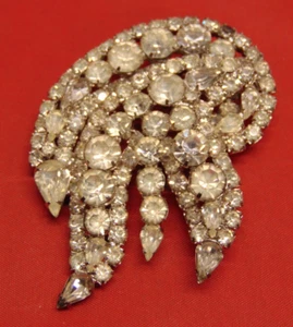Vintage Pin Brooch is covered in Faceted rhinestones set into silver Metal 3"... - Picture 1 of 4