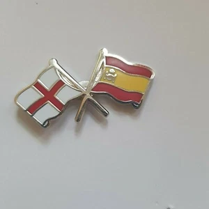 Metal Pin Badge ENGLAND AND SPAIN T957 - Picture 1 of 1