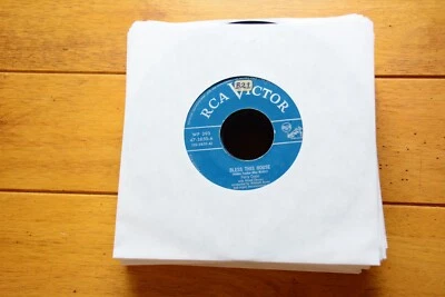 PERRY COMO "BLESS THIS HOUSE / THE ROSARY" 45RPM 7" VINYL [C2-151] - Imagem 1 de 4