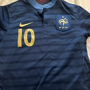 Nike Frankreich Fußball Trikot 2013 blau Größe S #10 Mir gebraucht - Bild 1 von 10