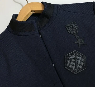 Chaqueta Blazer Karl Lagerfeld Mezcla de Lana Embellecida Banda Militar IT 42 US 6-8 Foto 1 de 4