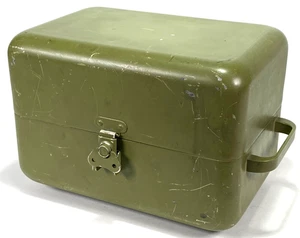 Vtg Zero Manufacturing Waterproof Case - Army Green Box - 10.5 x 7.5 x 7" - Picture 1 of 5