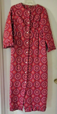 Bata larga acolchada vintage Gigette roja blanca azul dobladillo con volantes cintura imperio años 70 Foto 1 de 4